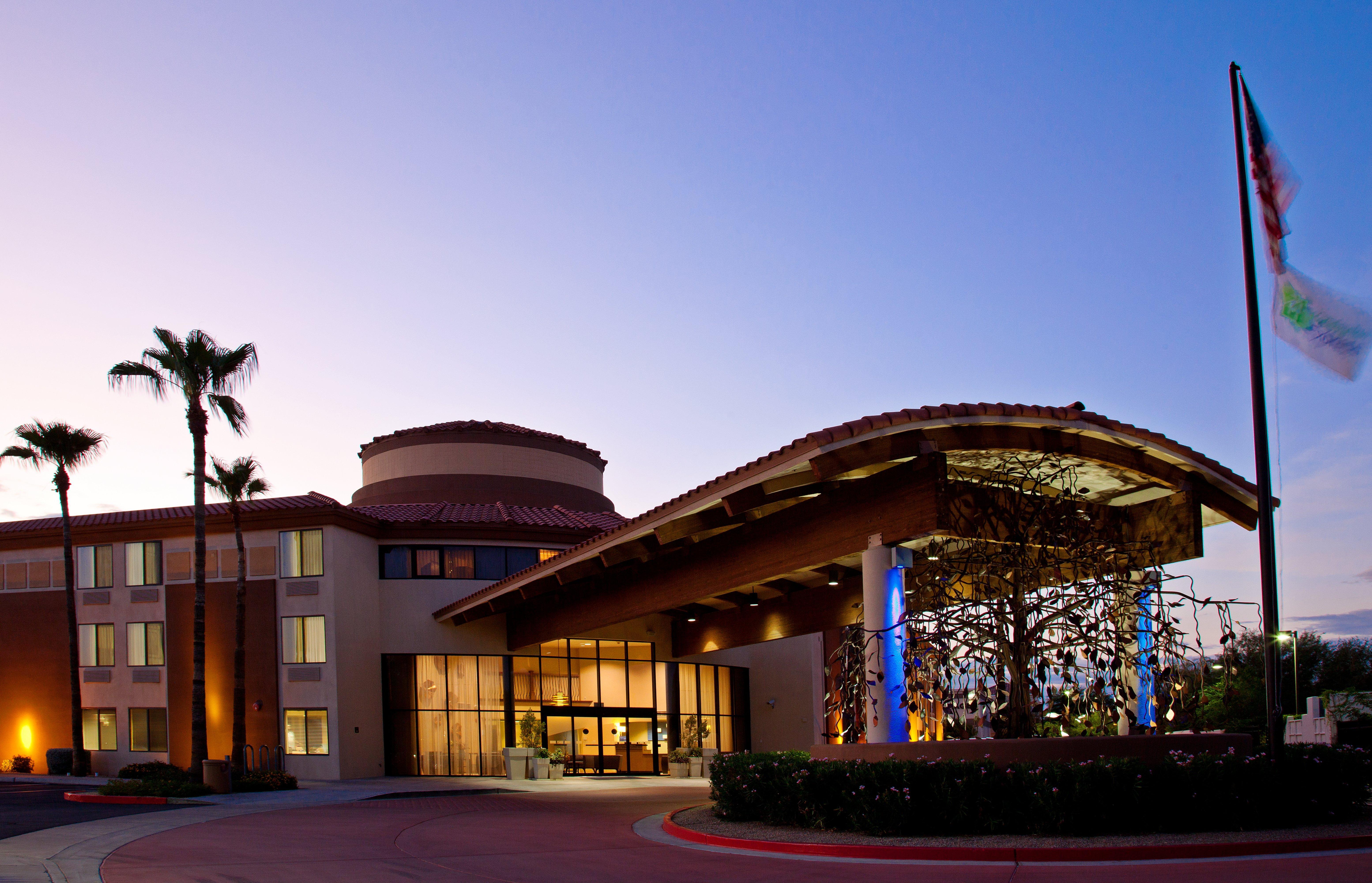 Holiday Inn Express Scottsdale North By Ihg Exterior photo