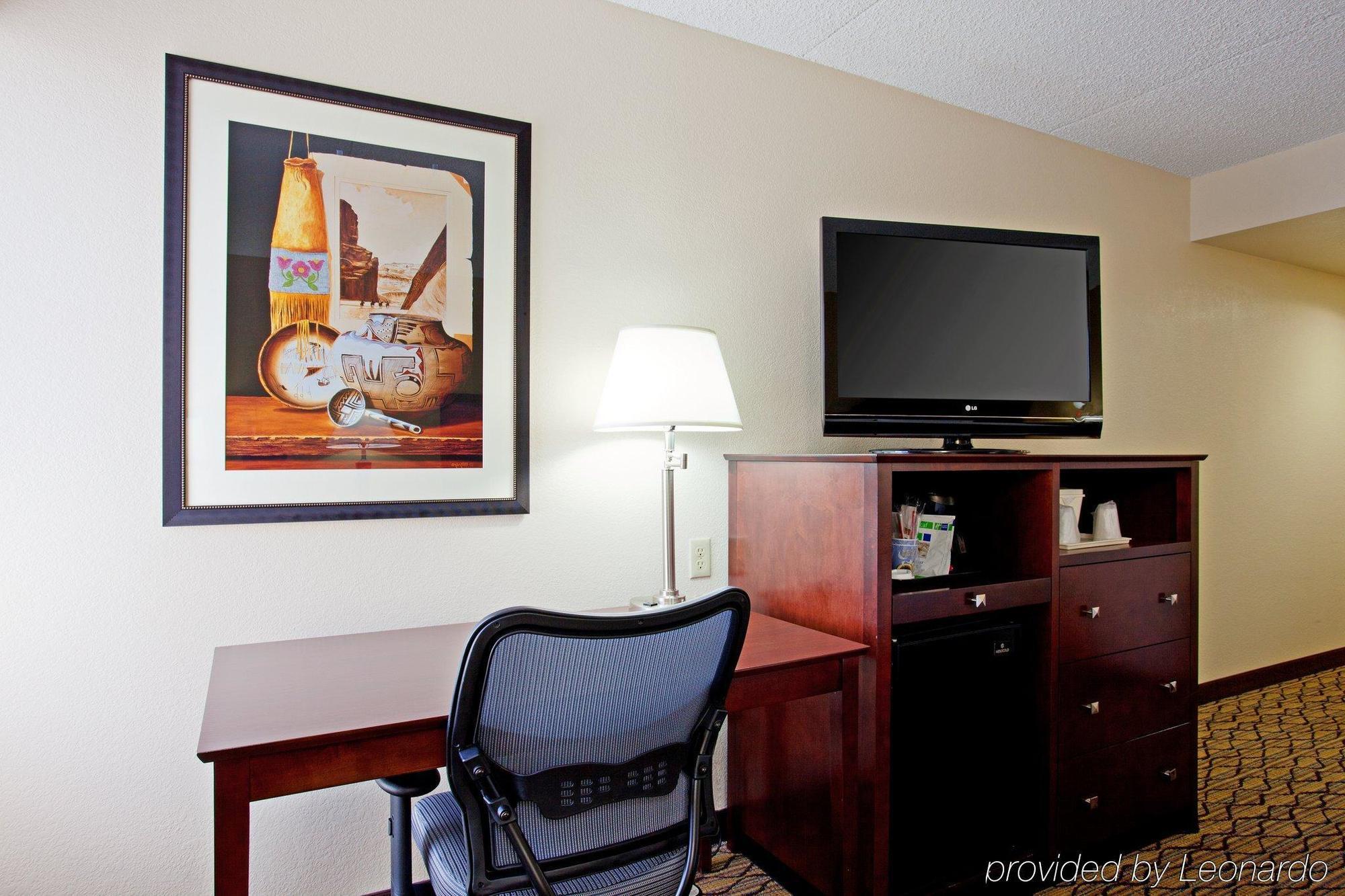 Holiday Inn Express Scottsdale North By Ihg Room photo